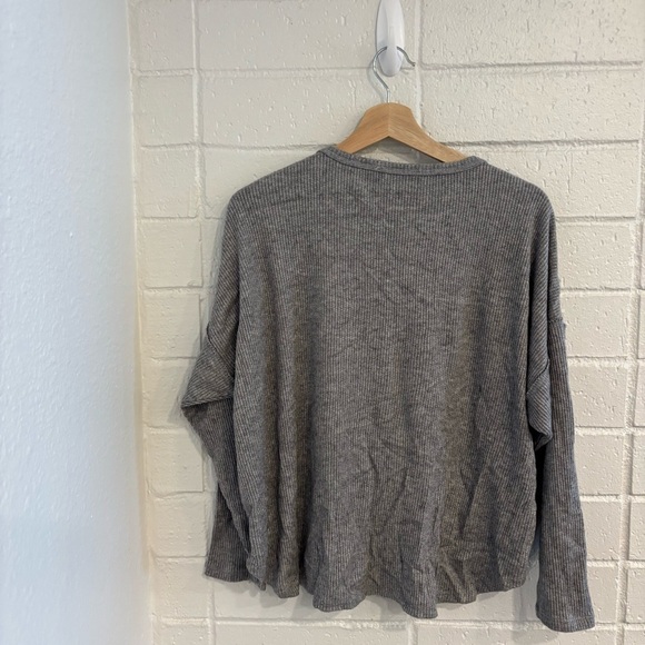 Woolworths grey long sleeve top - Picture 2 of 3